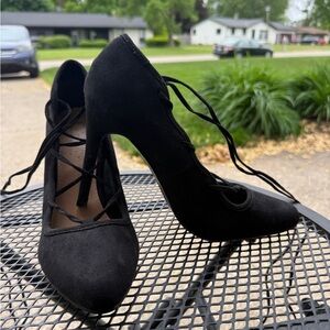 LC Lauren Conrad Black Lace-Up Heels